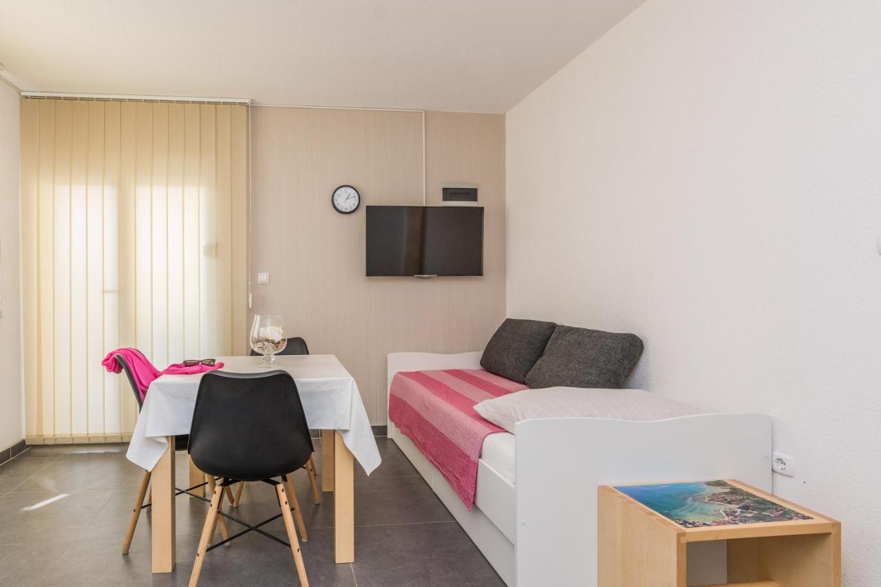Apartments Nella Privlaka  Luaran gambar