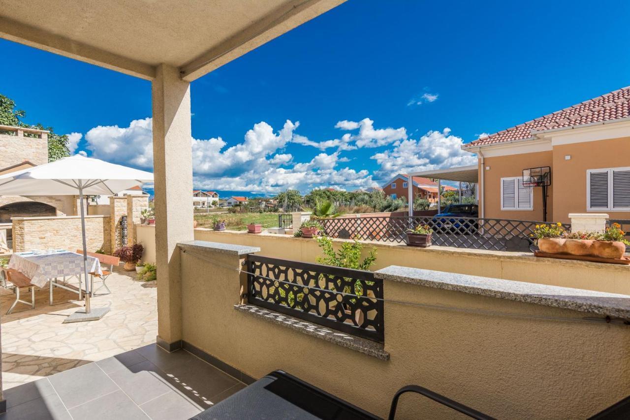 Apartments Nella Privlaka  Luaran gambar