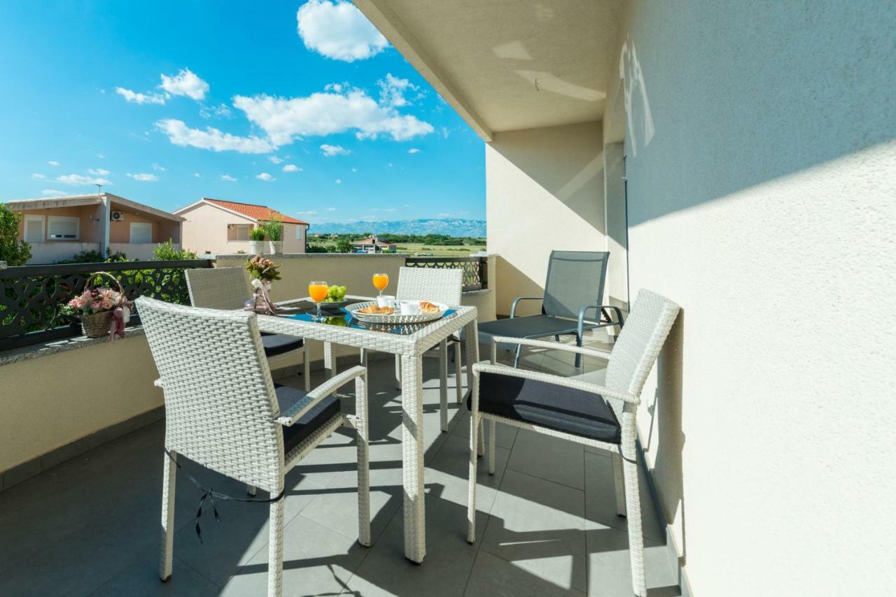 Apartments Nella Privlaka  Luaran gambar