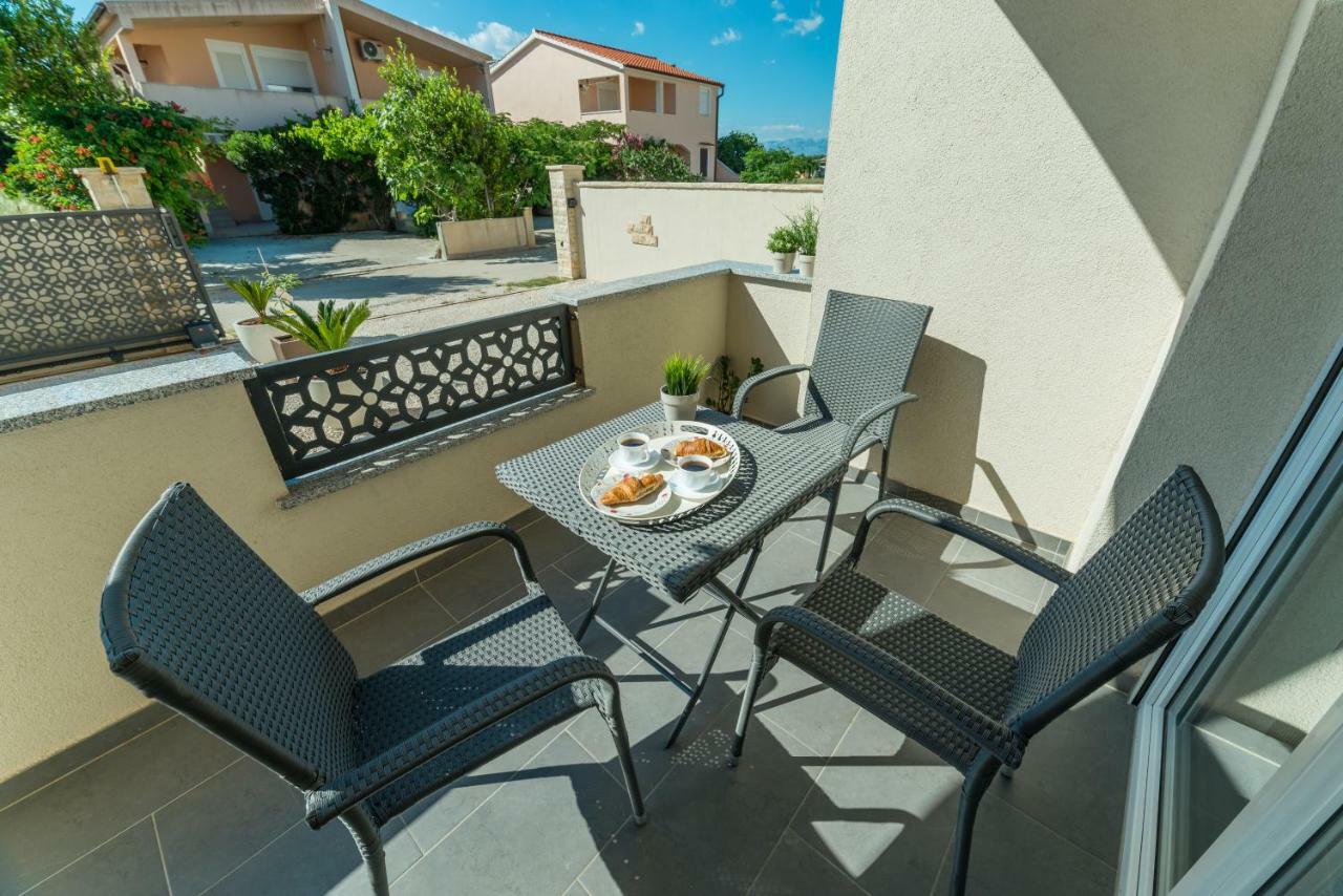 Apartments Nella Privlaka  Luaran gambar